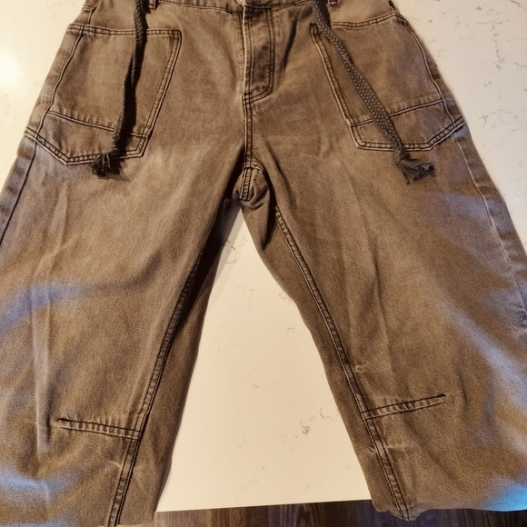Relaxed Boyfriend Jeans with Drawstring Waist in Washed Grey/Taupe - Picture 8 of 10